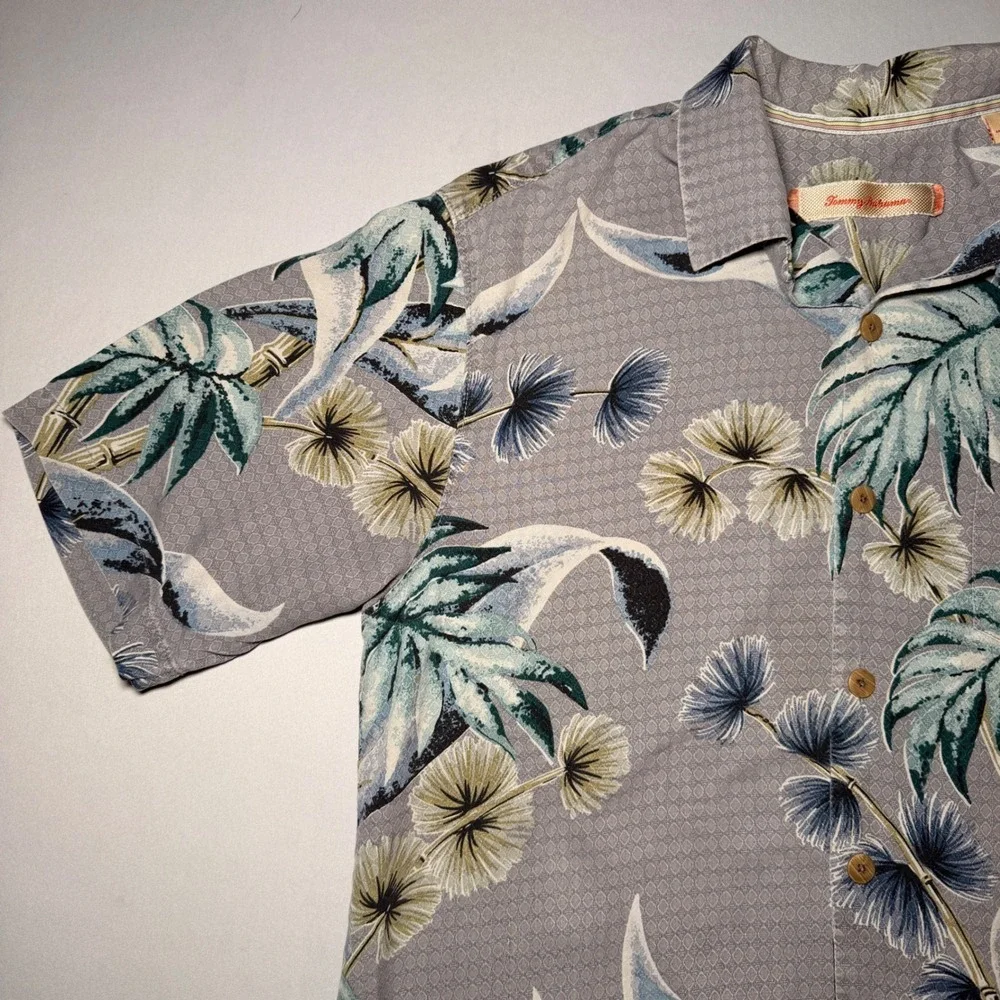 Tommy Bahama Silk Shirt Mens S Grey Jacquard Floral Tropical Hawaiian Camp Aloha